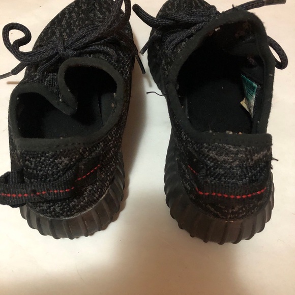 Adidas Yeezy Boost Shoes Black Size 5 Us ART AQ2660 - Picture 2 of 12